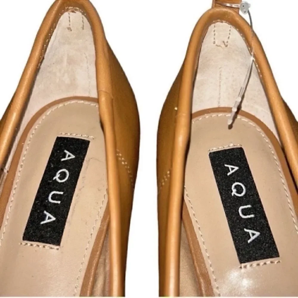 Aqua Leather Tan Flats/Shoes(Size 8.5M)